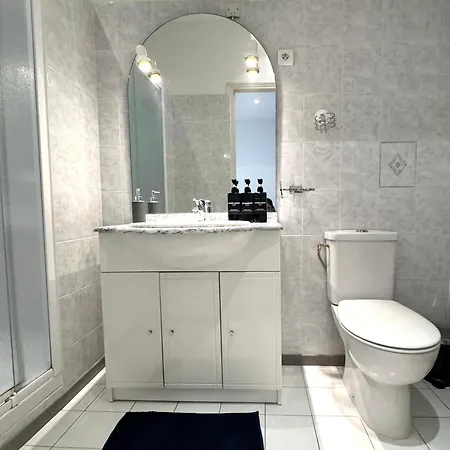 Le Lux, Moderne - Garage - Terrasse - Clim קאן