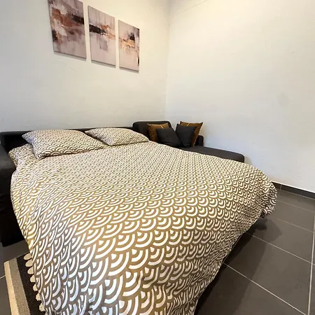 Le Lux, Moderne - Garage - Terrasse - Clim דירה