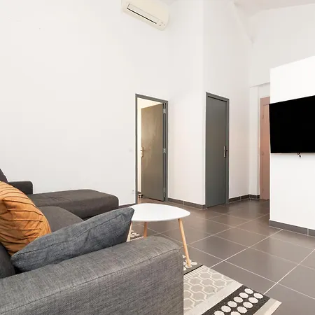Le Lux, Moderne - Garage - Terrasse - Clim