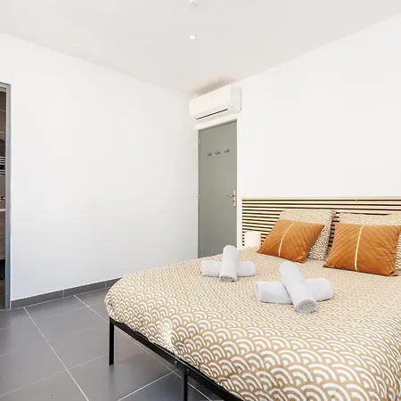 Διαμέρισμα Le Lux, Moderne - Garage - Terrasse - Clim